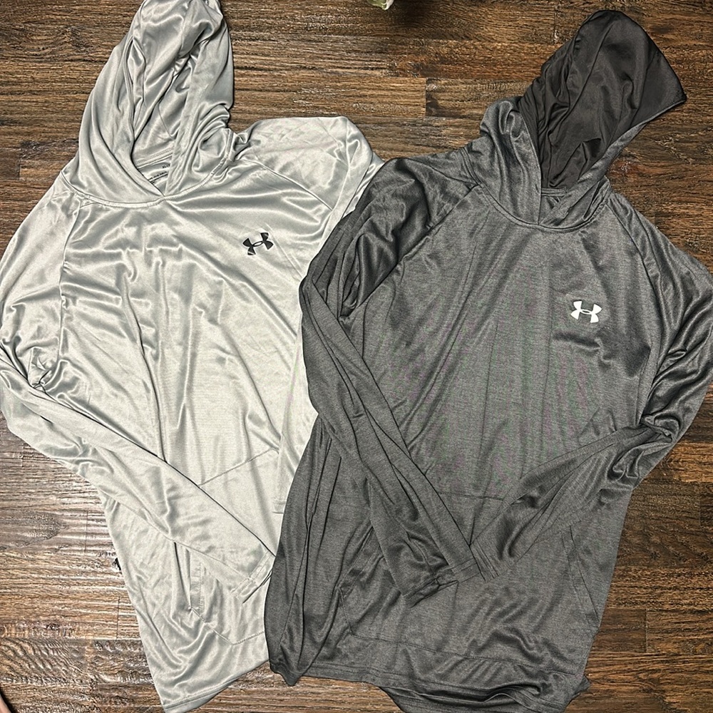 2 Under Armour Loose Fit HeatGear Performance Pullover in Size XL EUC